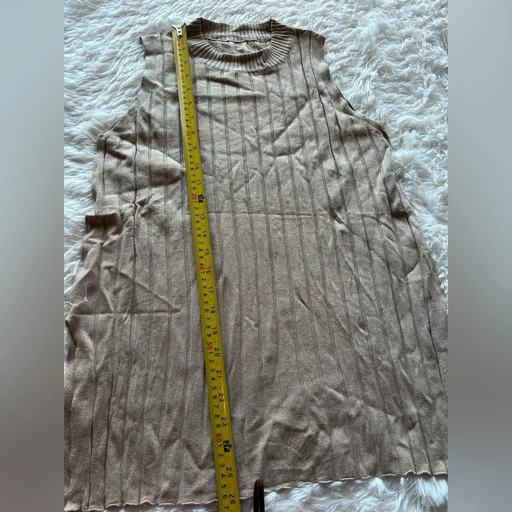 Camel Ribbed Knit Two-Piece Set - Picture 4 of 7